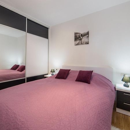 Apartments Crystal Makarska Habitación foto