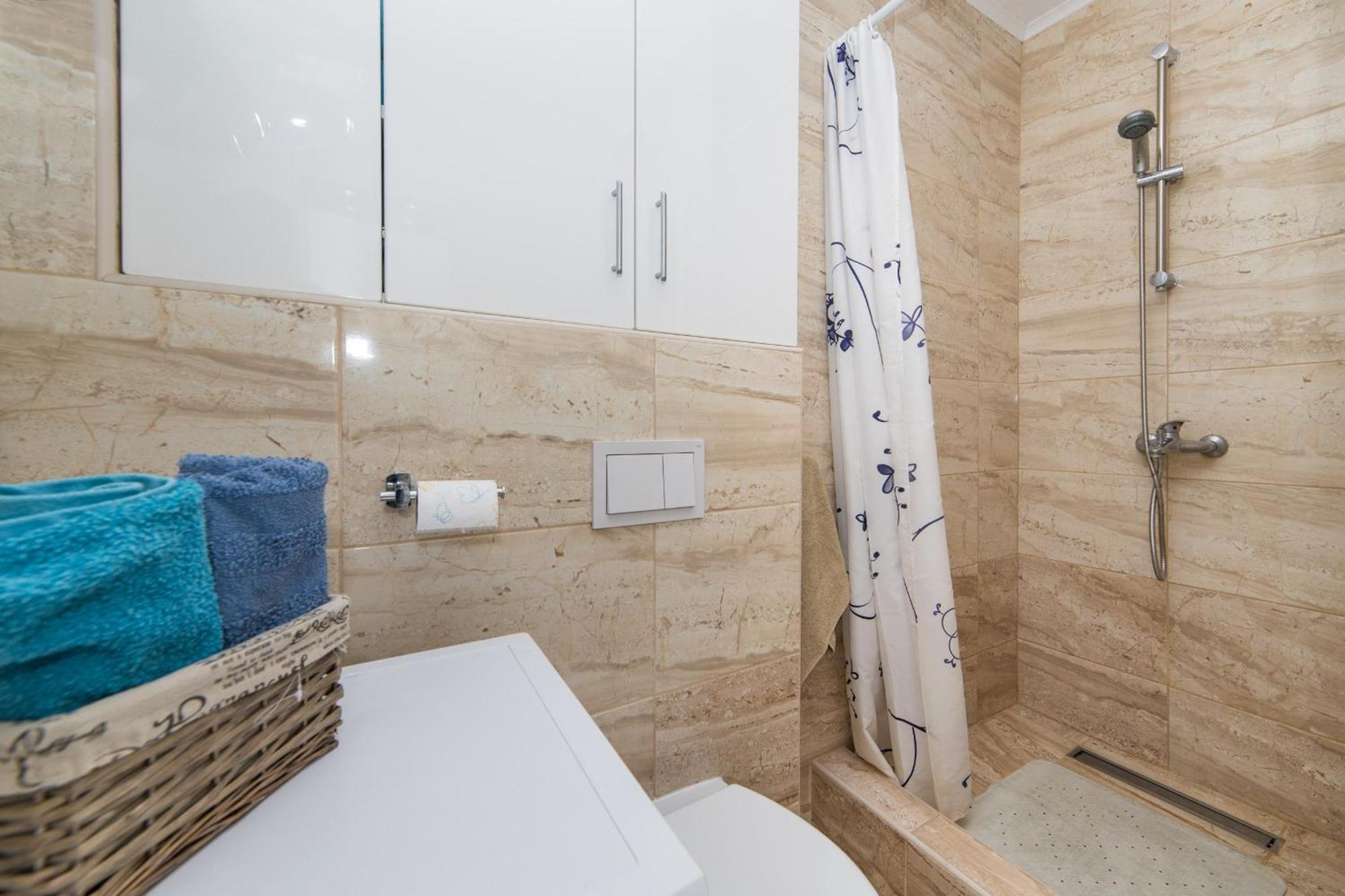 Apartments Crystal Makarska Habitación foto